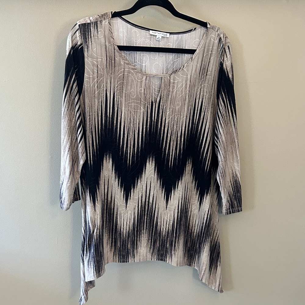Nina Leonard Taupe & Black Zigzag Scoop Neck Tunic